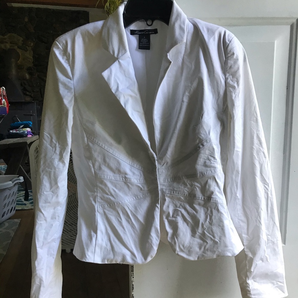 Kenneth Cole white sz 2 blazer